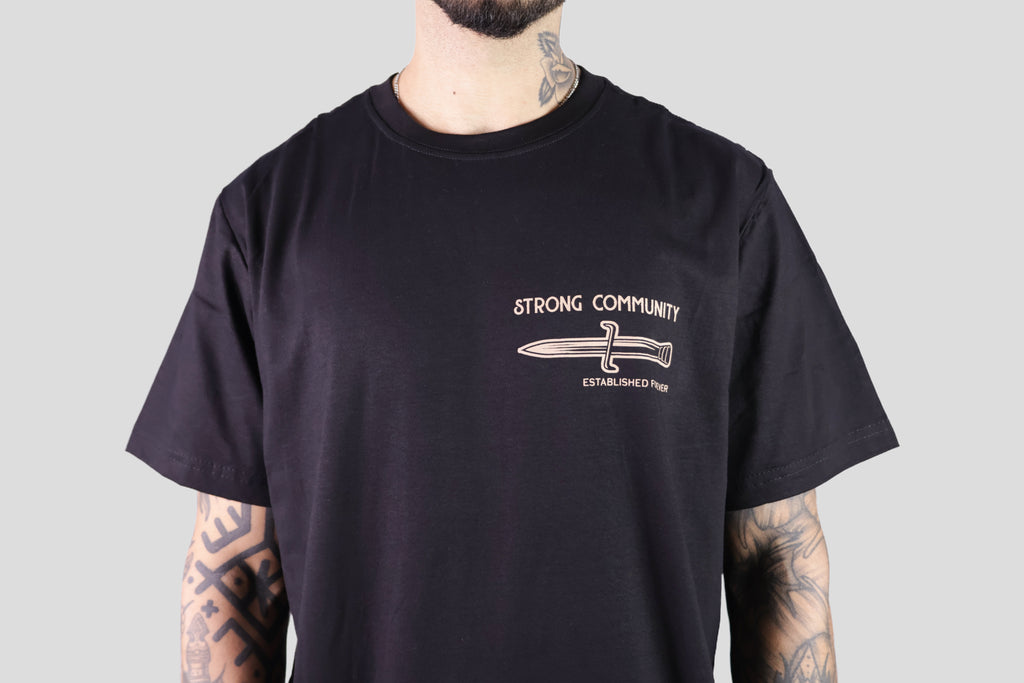 Camiseta Strong Community