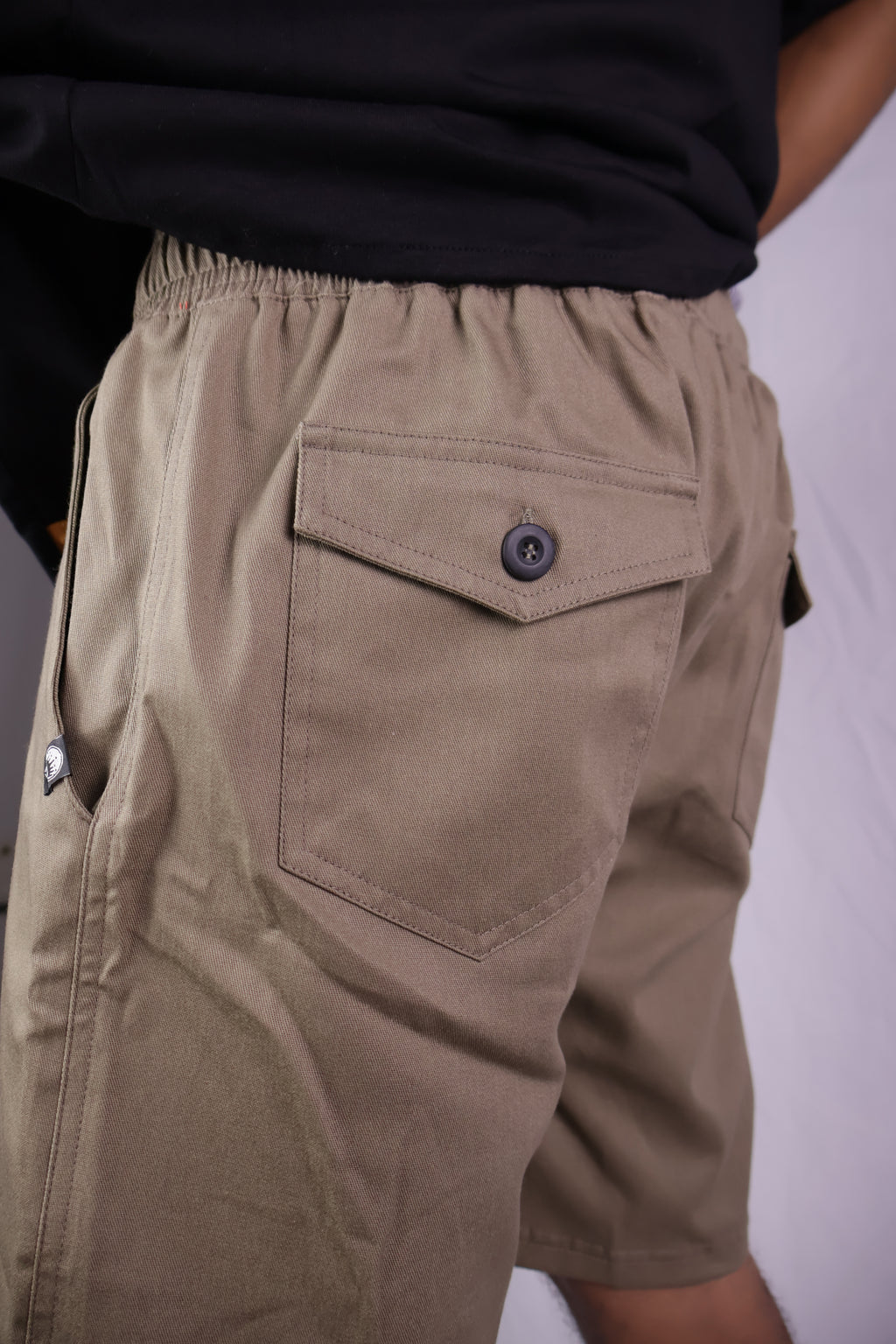 Short Sarja Loose Fit Caqui